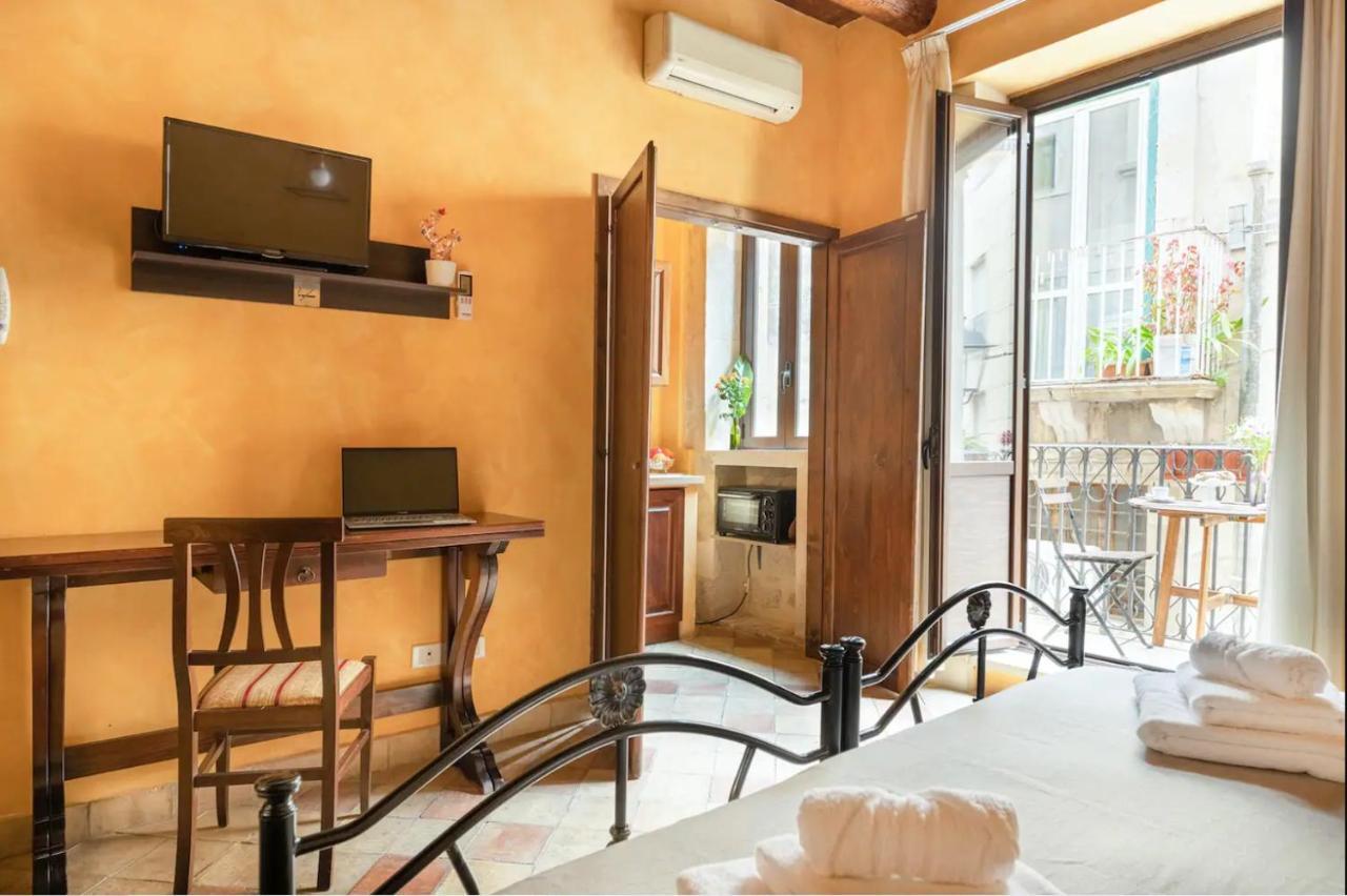 Garconniere In Ortigia Villa Syracuse Exterior photo